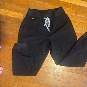 Black fig size large Jogger Pants